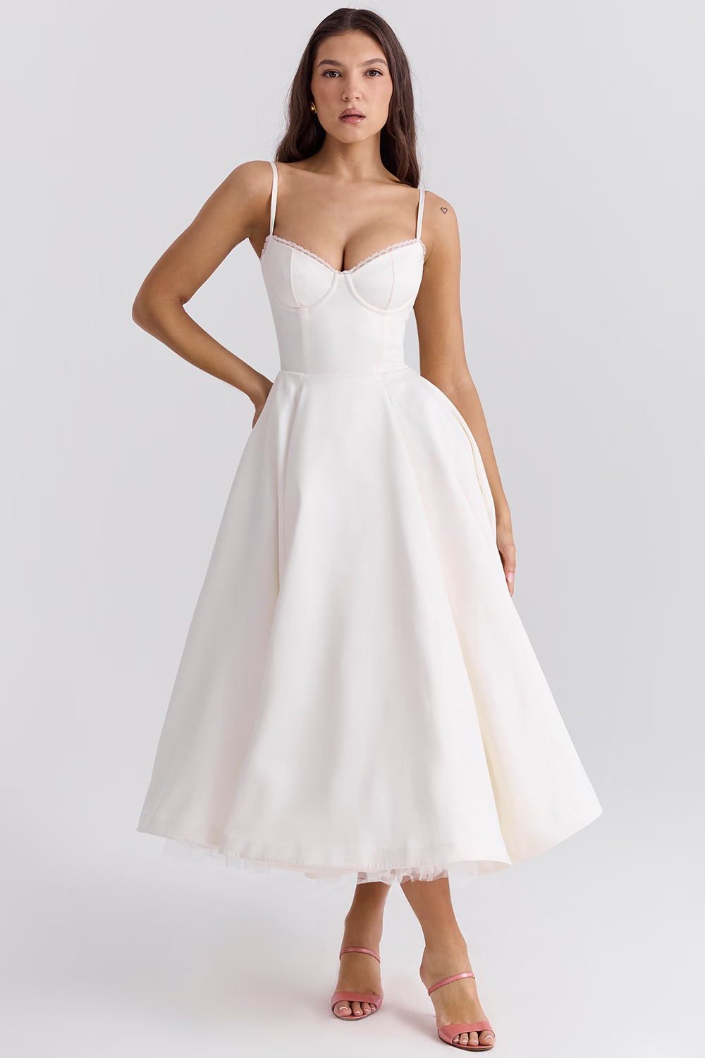 Valentina | Elegante Abito Midi con Fodera in Tulle