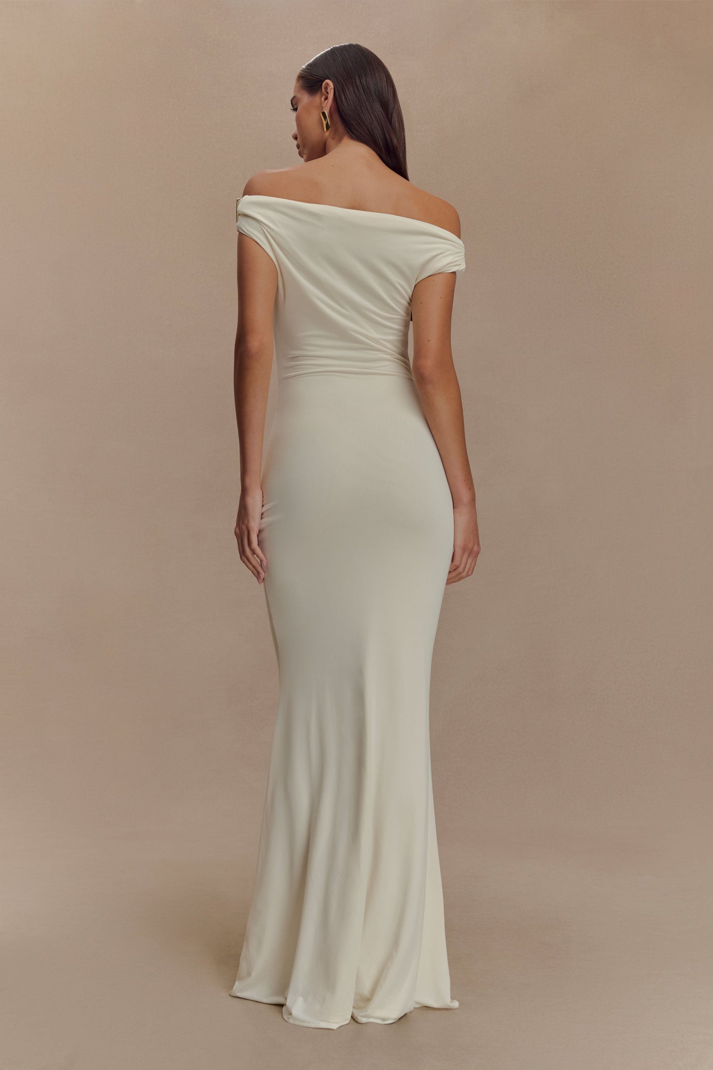 Zuly | Elegante abito con spalle scoperte