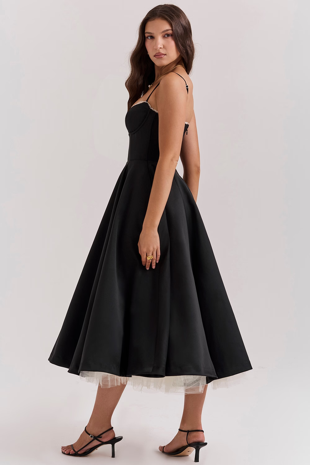 Valentina | Elegante Abito Midi con Fodera in Tulle