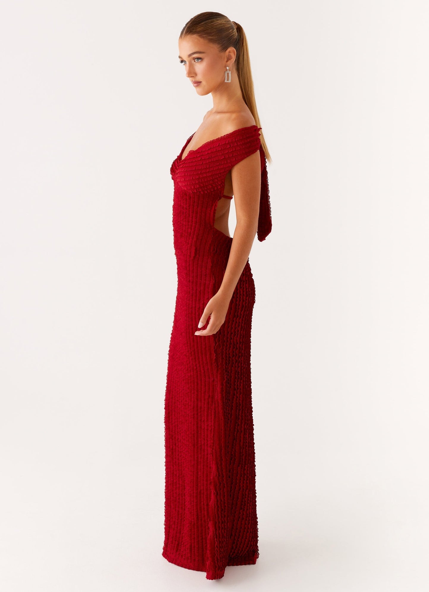 Viveka | Vestito lungo con spalle scoperte a V