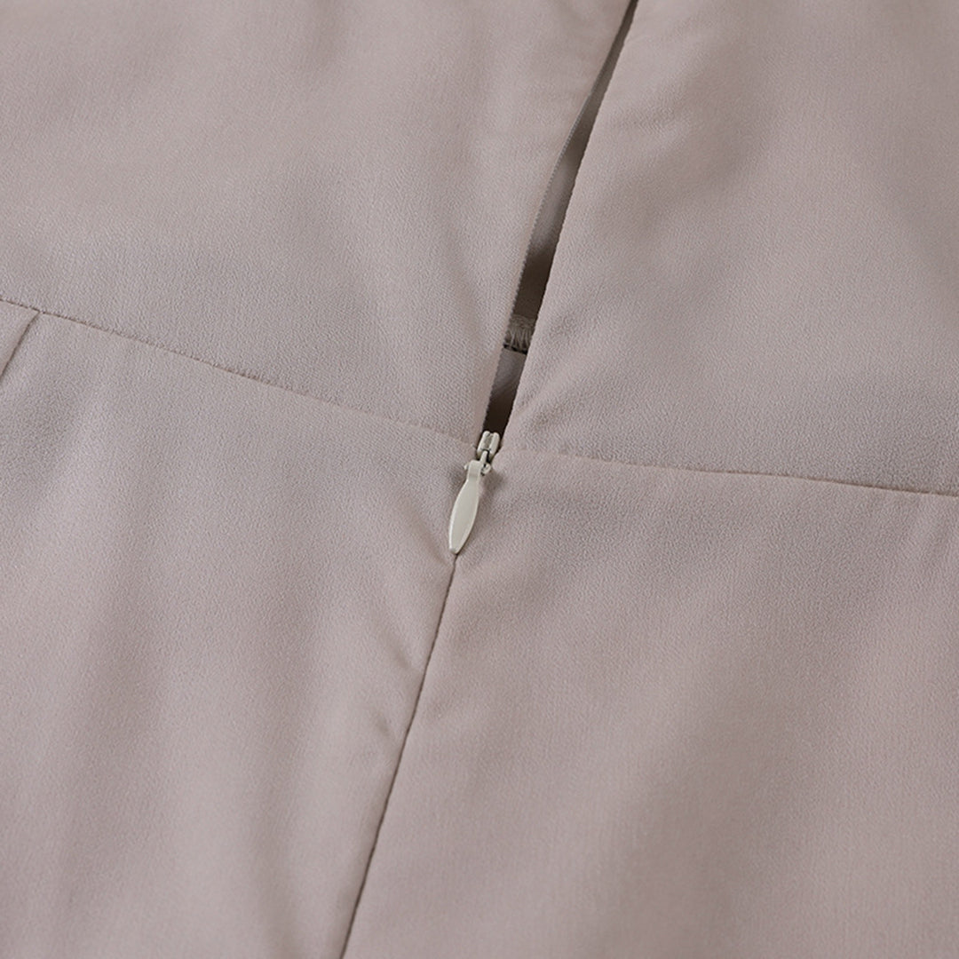 Adelajda | Elegante Vestito con questo in v