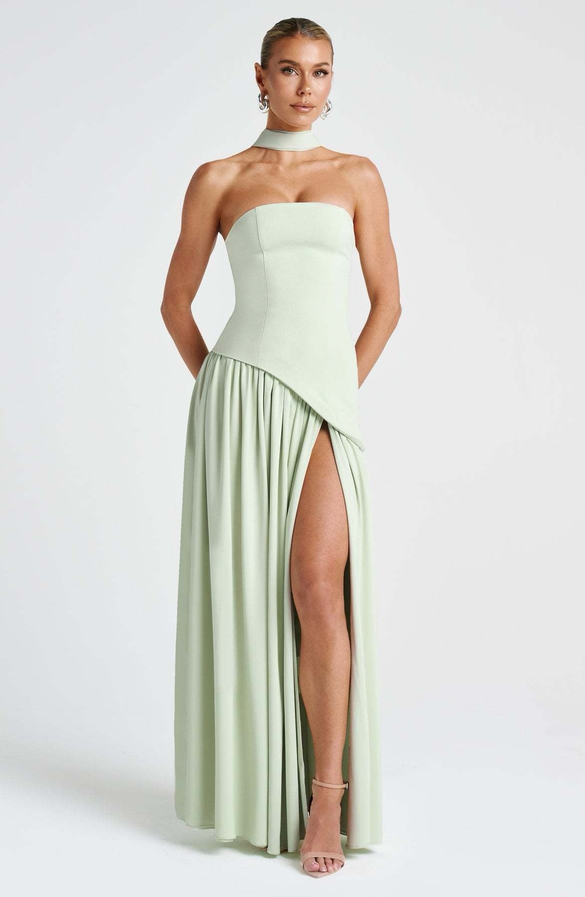 Maliya | Vestito Maxi con Sciarpa