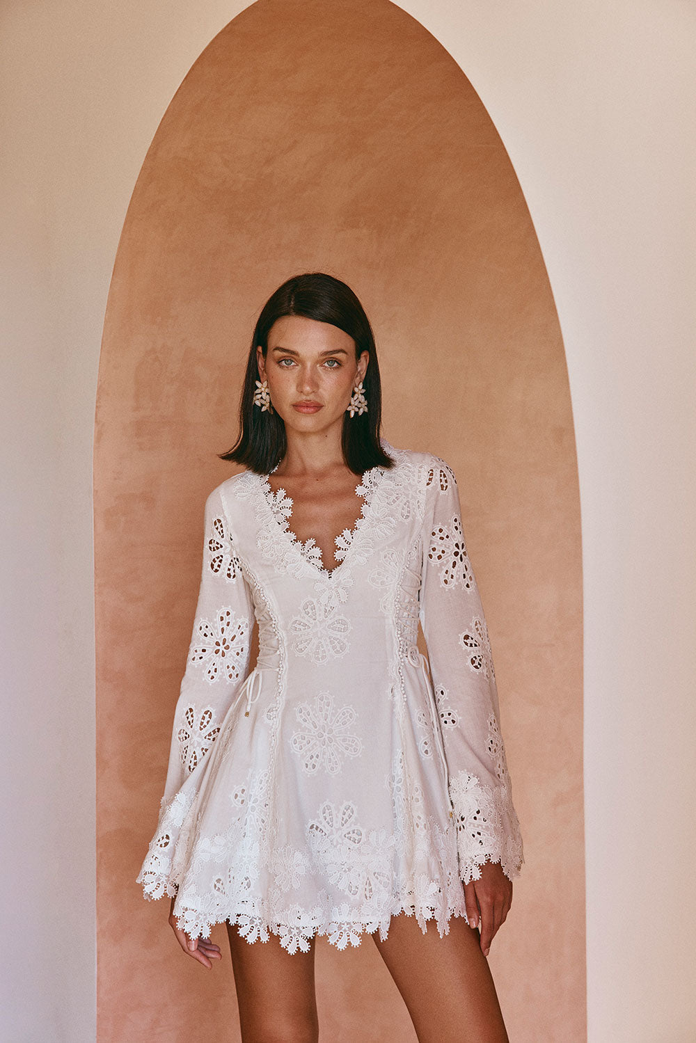 Simona | elegante vestito corto ricamato