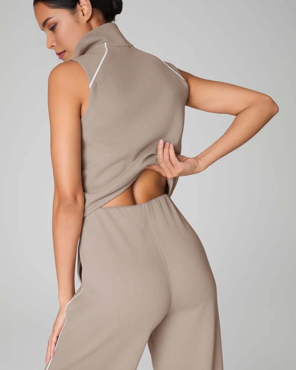Sintia | Completo stile sportivo per Donna