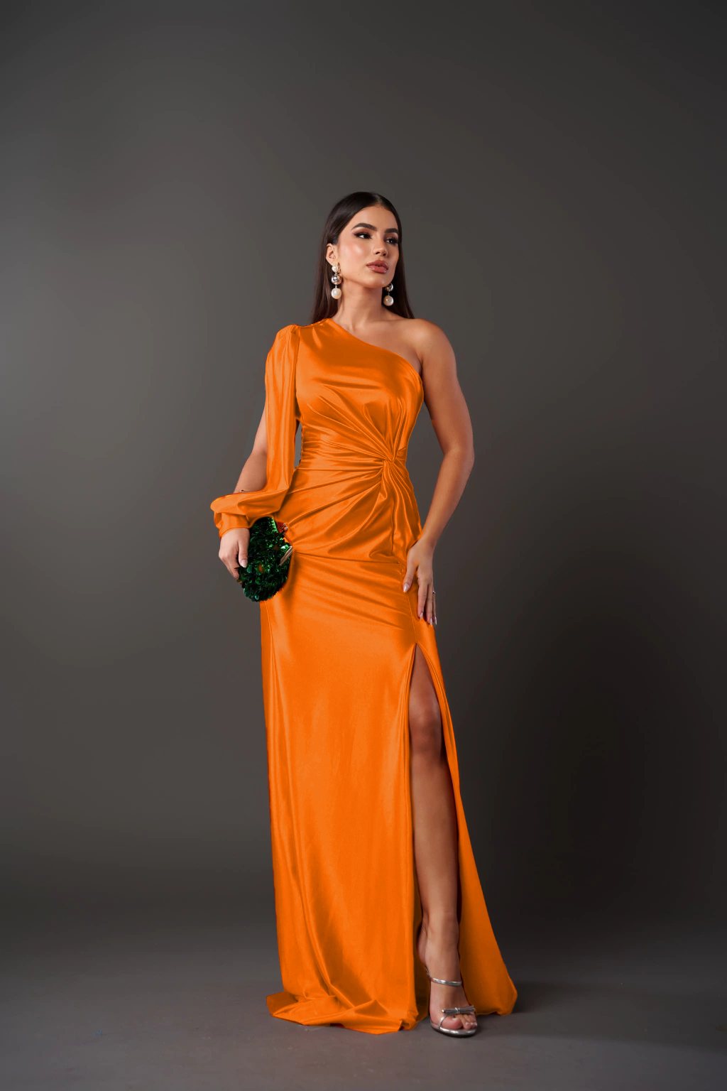 Vera | Elegante Abito Lungo con Design a Spalla Scoperta