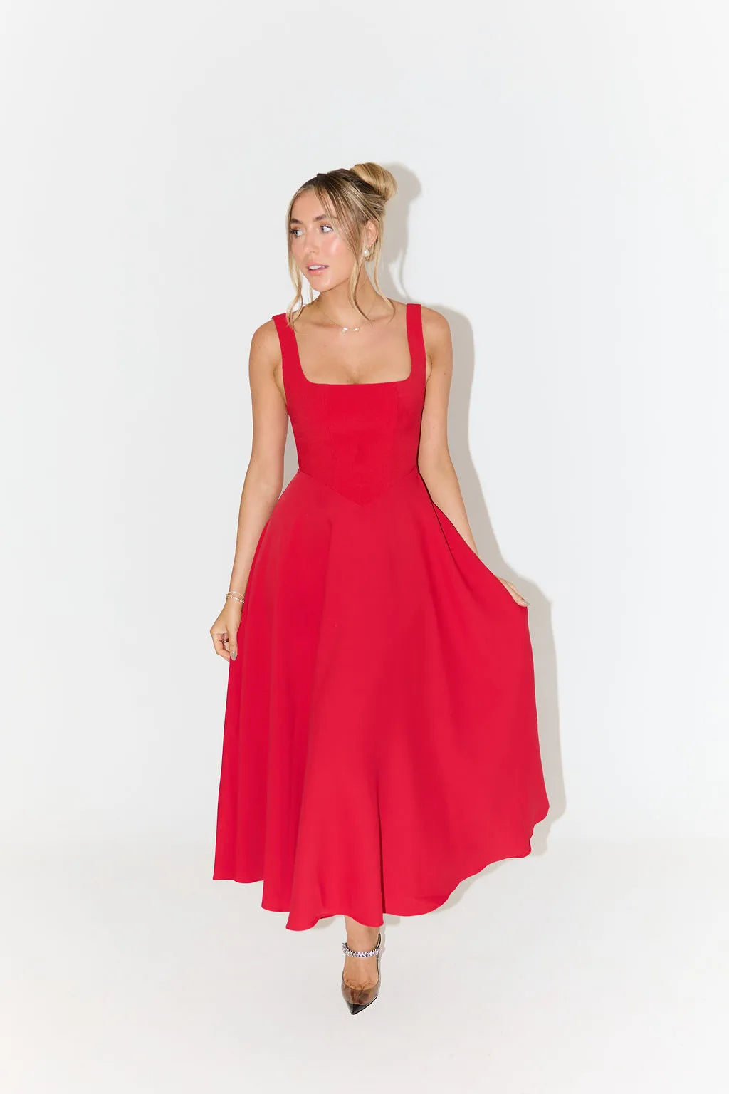 Blake™ | Abito Midi con Scollatura Quadrata e Vita Alta