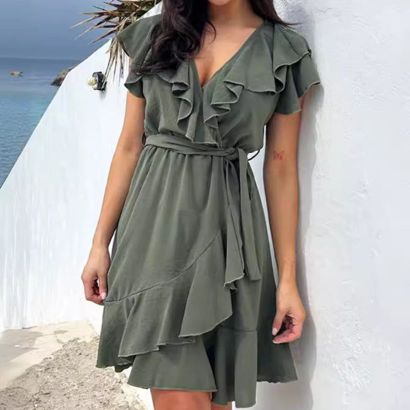 Claudine | Vestito corto con collo a V e Volant