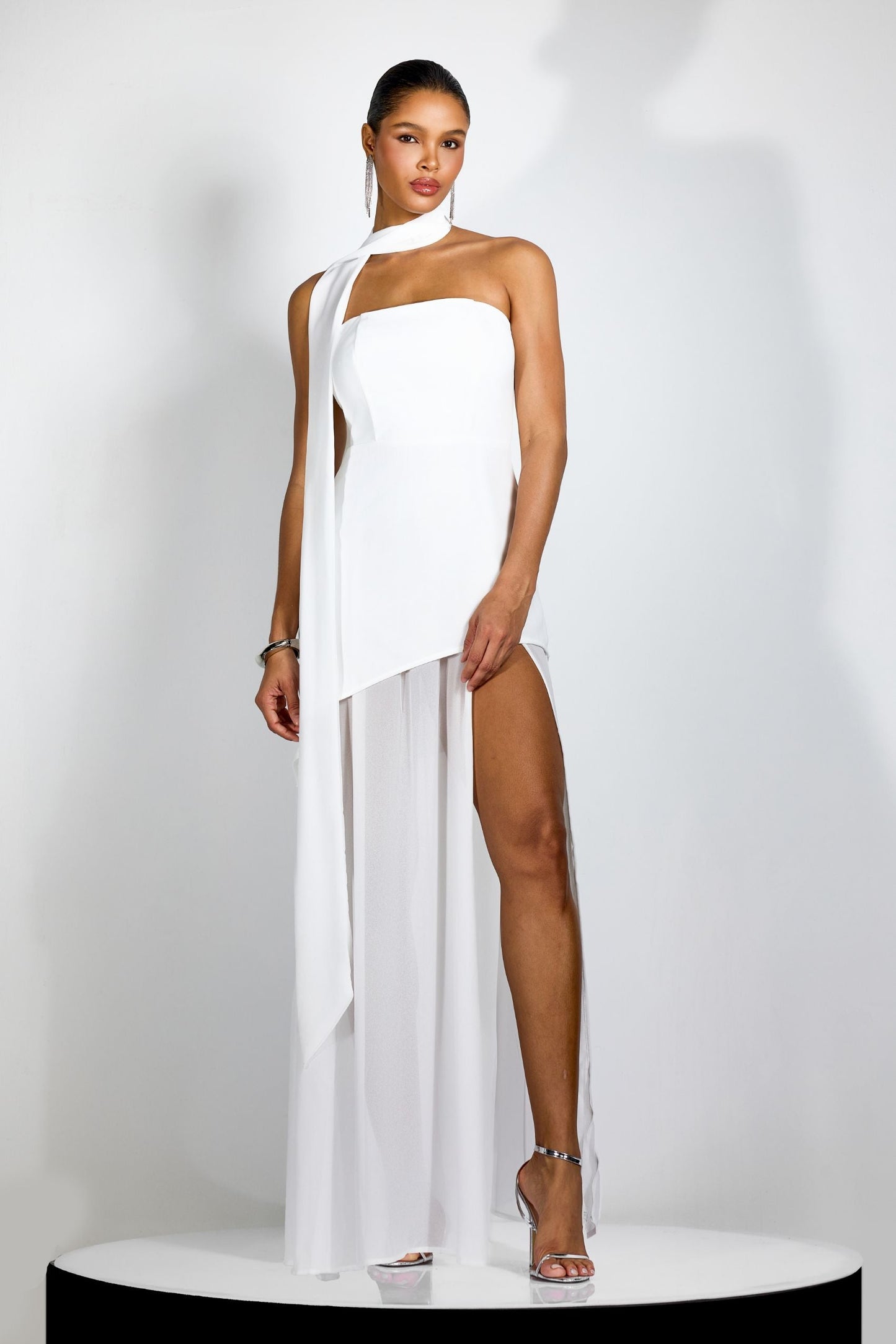 Xanelle | Vestito senza maniche con Sciarpa