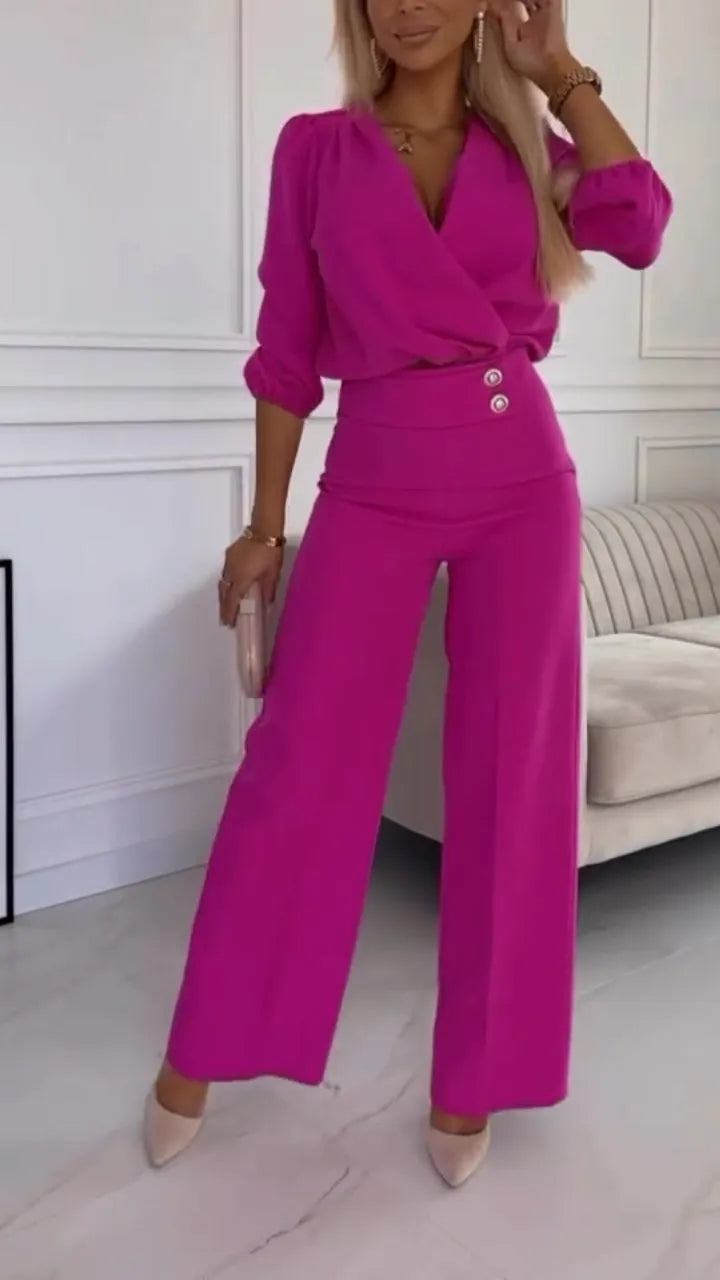 Lirio™ | Completo casual con scollo a V