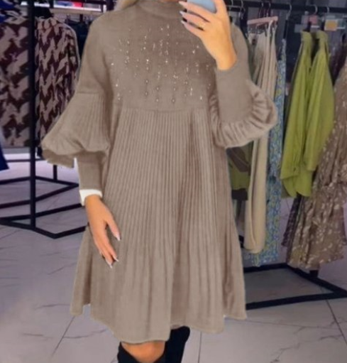 Piera | Vestito Corto con Collo Alto