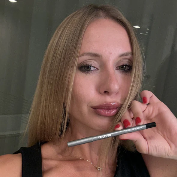 Eyeliner Lunga Durata