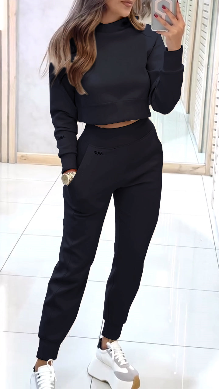 Monica | Set di pantaloni e maglione a collo alto