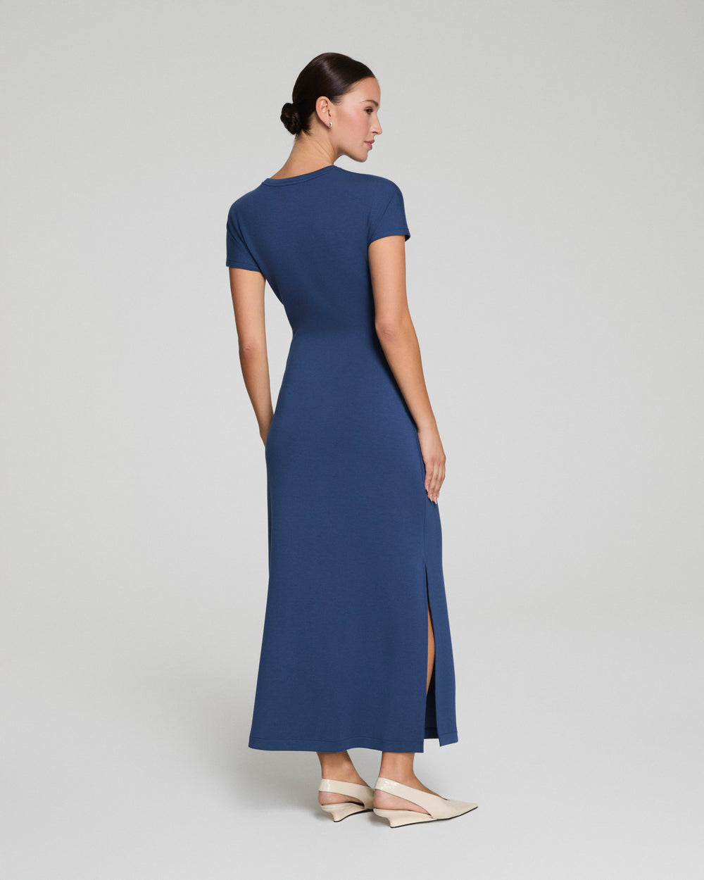 Antoinette | Abito midi a righe con fiocco in vita.