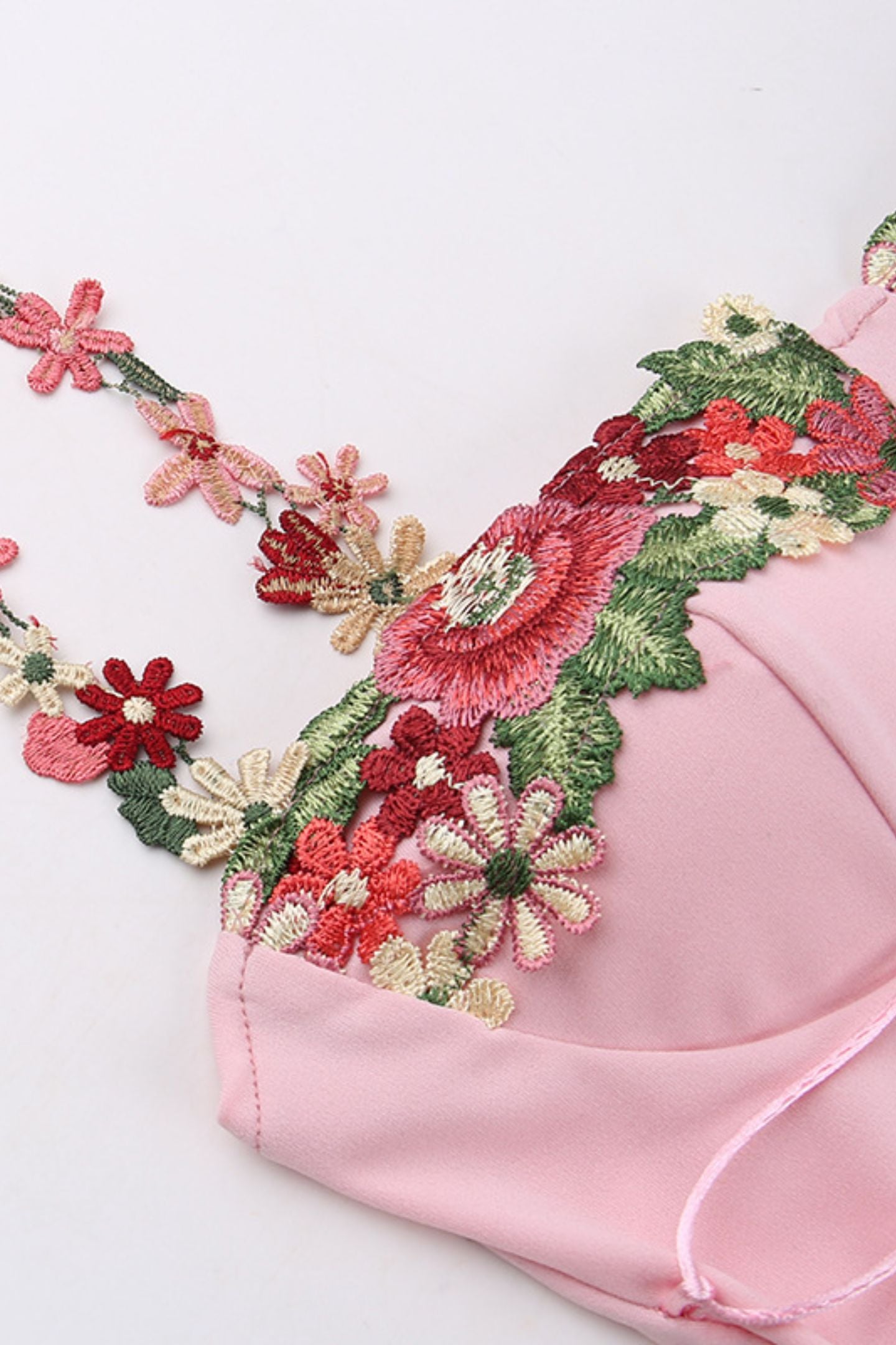 Wenda | Abito Aderente con Spalline Floreali