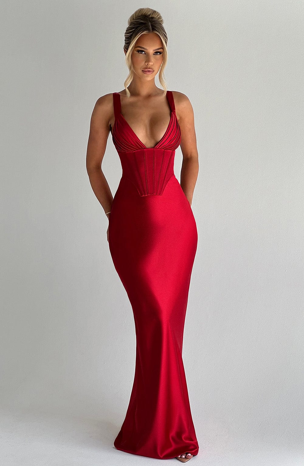 Faith™ | Abito Rosso Lussuoso ed Elegante