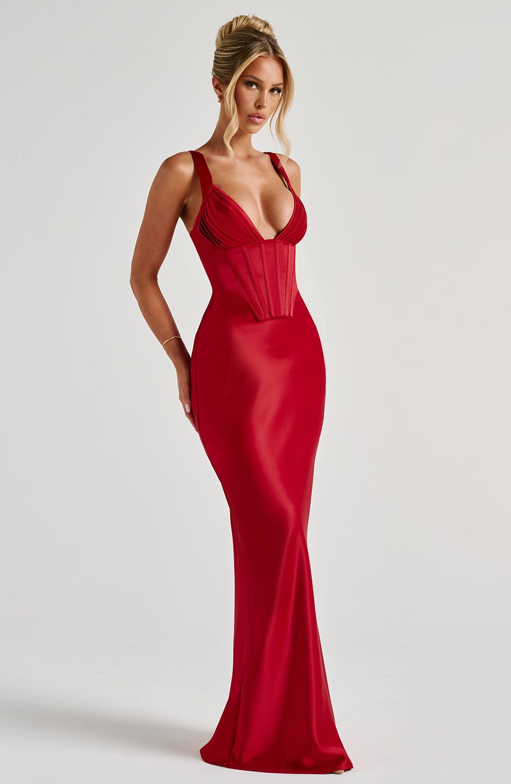 Faith™ | Abito Rosso Lussuoso ed Elegante
