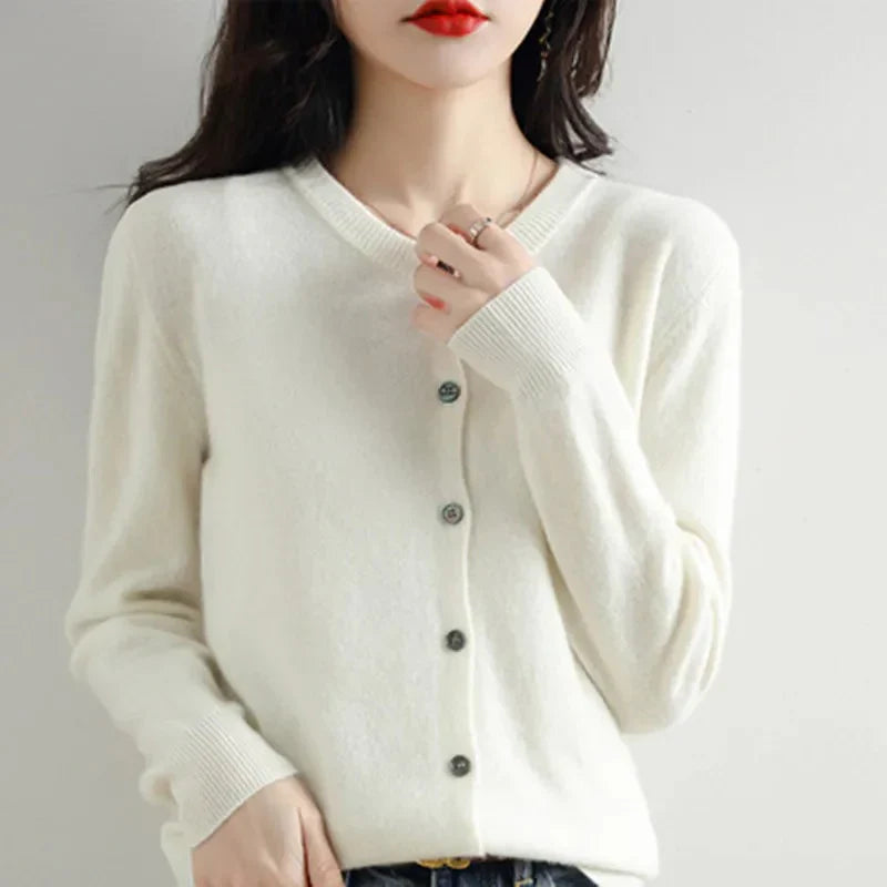 Ina™ | Maglione Delicato con Bottoni